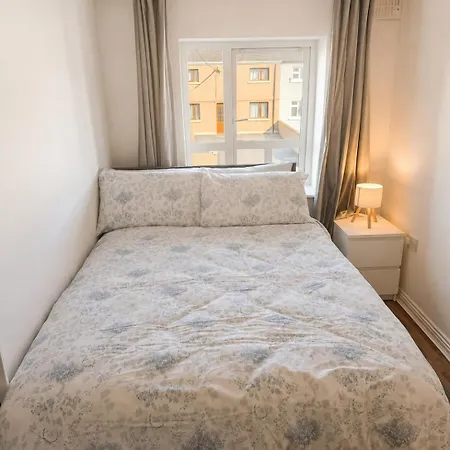 Cosy Retreat 7-min Walk To Eyre Square * Galway